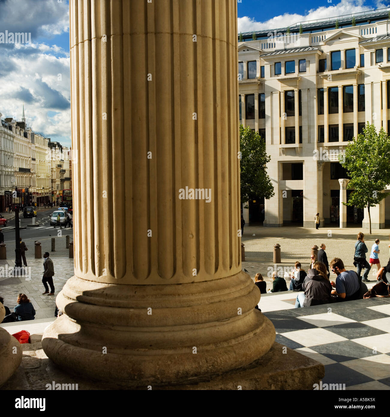 Juxon House Londres modèle ne libération nécessaire personne reconnaissable à l'opposé de l'appareil photo ou un accessoire trop d'identifier Banque D'Images