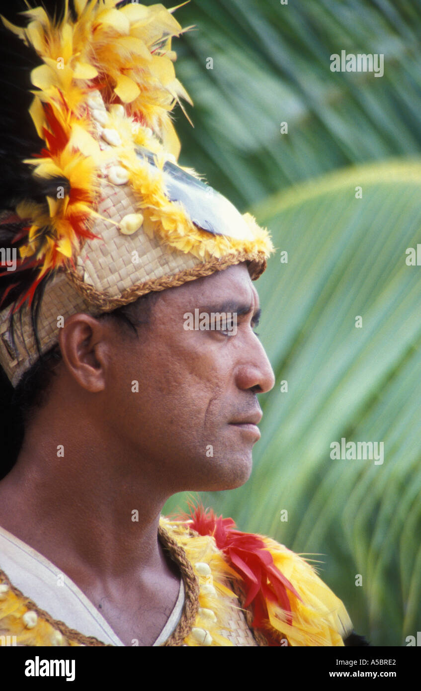 Bora Bora Pacifique Sud mariage traditionnel prêtre Tuamotu Polynésie Française Banque D'Images