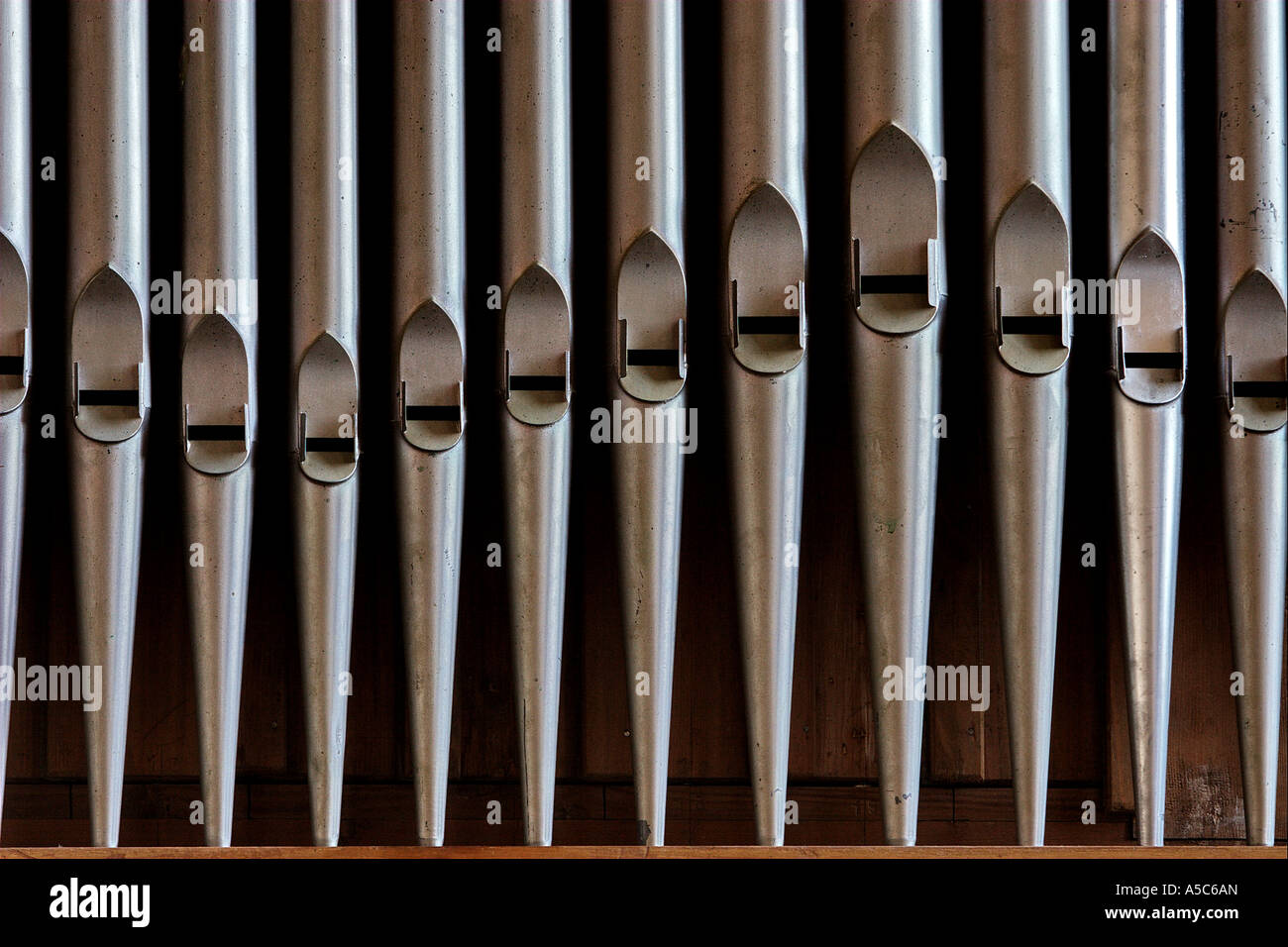 De près de l'tuyaux d'orgue à l'église de l'ascension sur le mont Augusta Victoria de Jérusalem Israël olives Banque D'Images