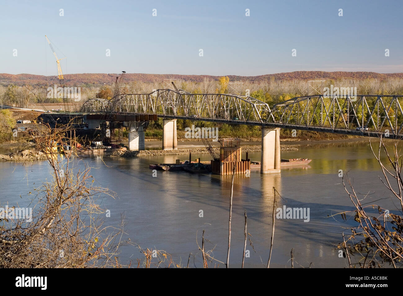 Missouri MO USA un pont sur la rivière Missouri dans Hermann MO Octobre 2006 Banque D'Images