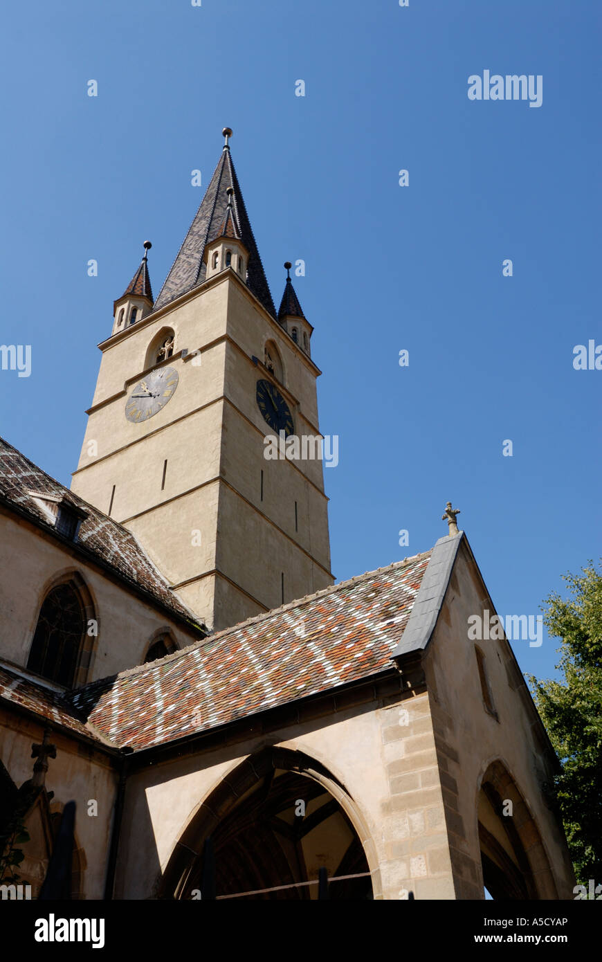 Roumanie Sibiu. (Biserica Evanghelica Cathédrale évangélique) à Huet square. Banque D'Images