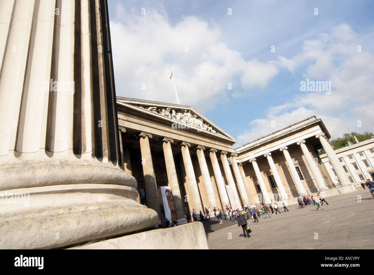 L'entrée principale du British Museum à Londres Banque D'Images