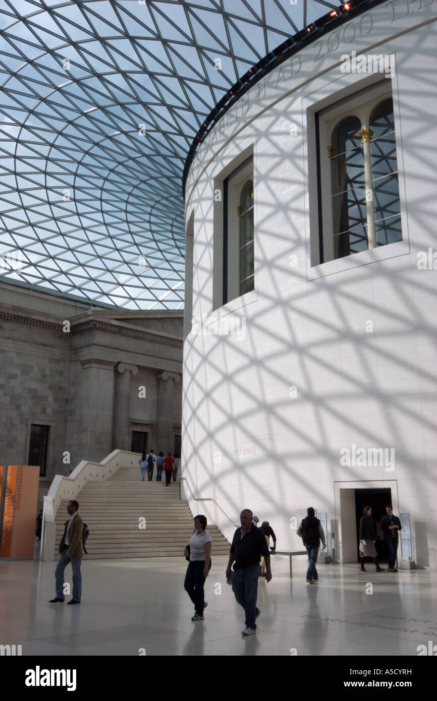 La grande cour et de la salle de lecture du British Museum à Londres Banque D'Images