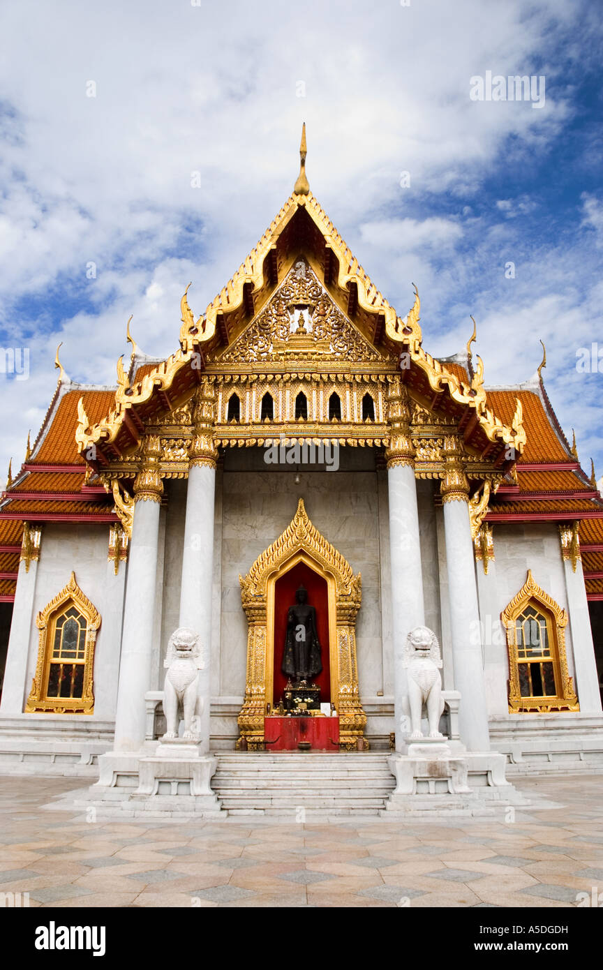 Stock photo de l'ordination hall of Wat Benchamabophit le temple de marbre situé à Bangkok en Thaïlande Banque D'Images