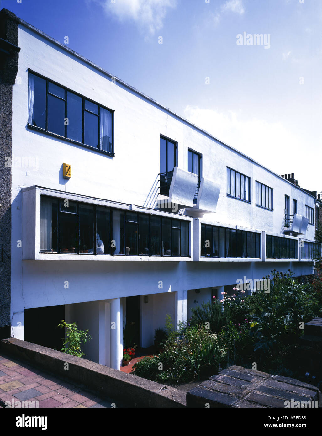 Genesta Road, Plumstead, 1933 - 1934. De l'extérieur. Architecte : Berthold Lubtekin et un V Pilichowski Banque D'Images