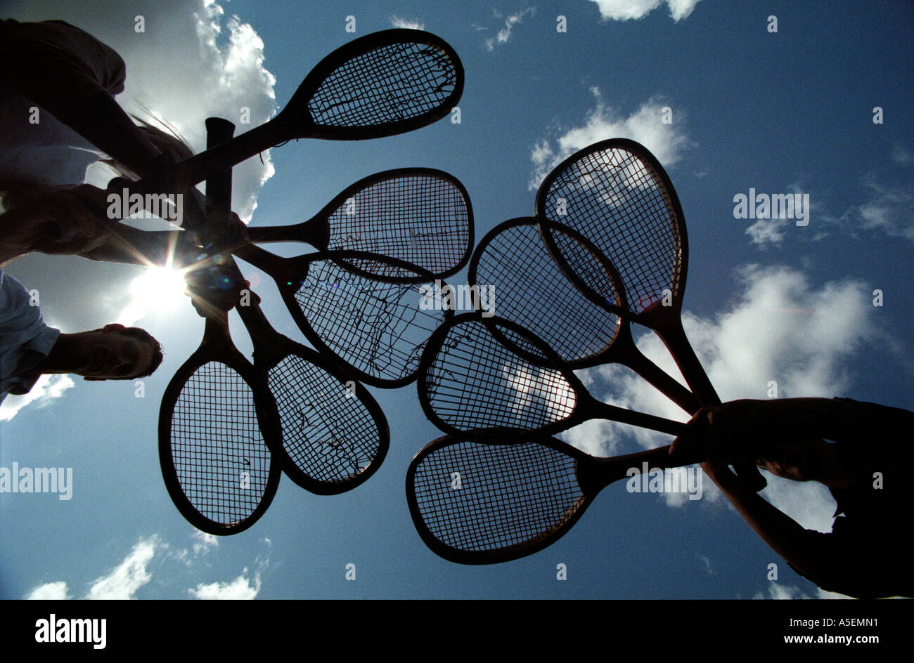Ancienne Raquette De Tennis En Bois Vintage – Magnus Racket Corp Aristocrat – Cadre Bois États-Unis