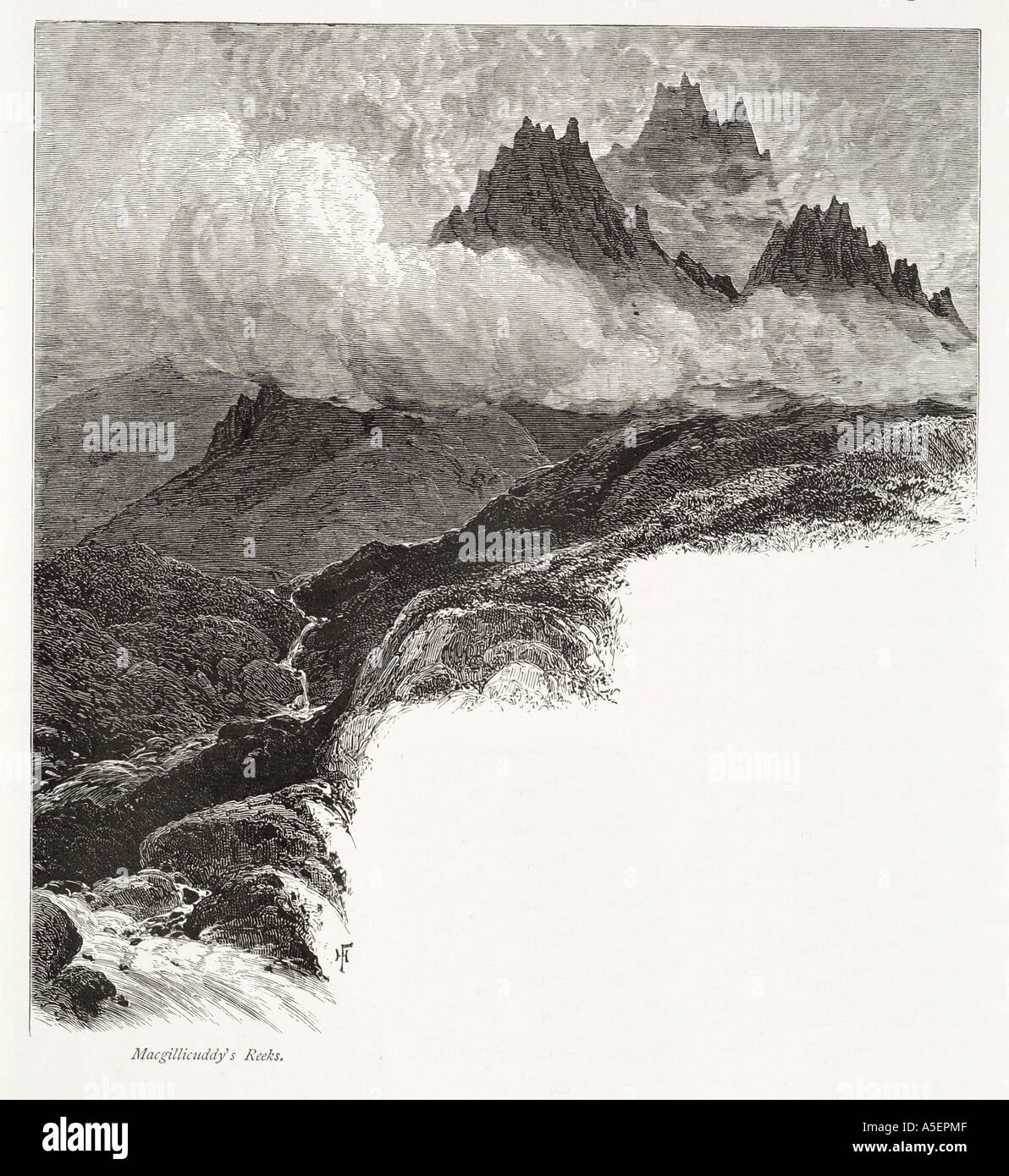 Rock macgillicuddy Reek Killarney Torc Mountain park l'eau de cours d'eau sombre haut rocher grand sauvage carran tuel Ir Irlande Eire plus Banque D'Images