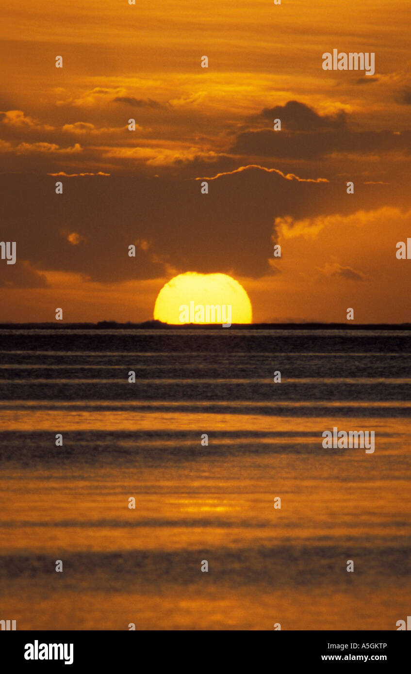 Coucher du soleil, en Polynésie française, Tahiti Banque D'Images