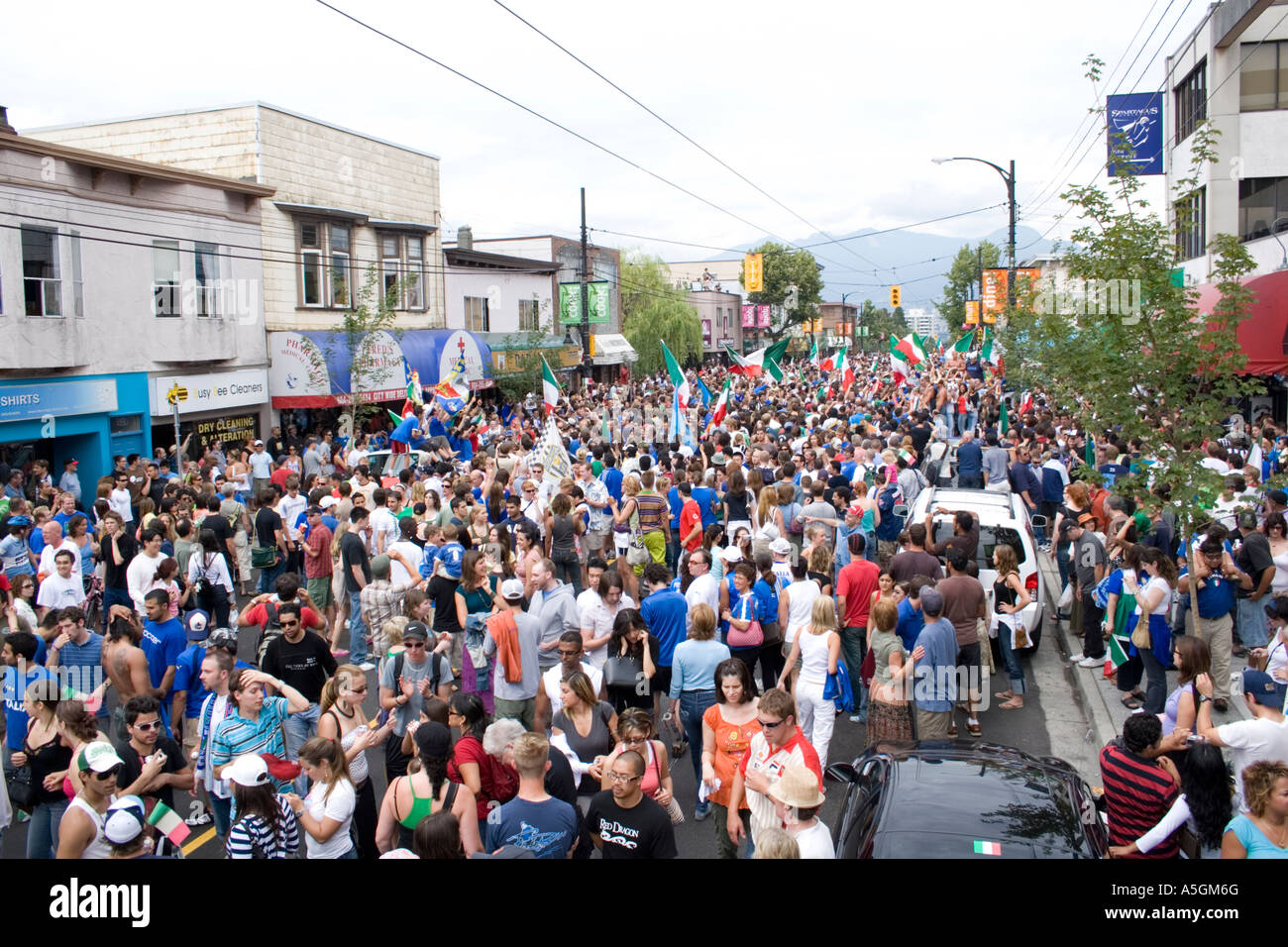 La célébration de la Coupe du monde 2006 sur Commercial Drive, Vancouver, BC, British Columbia, Canada Banque D'Images