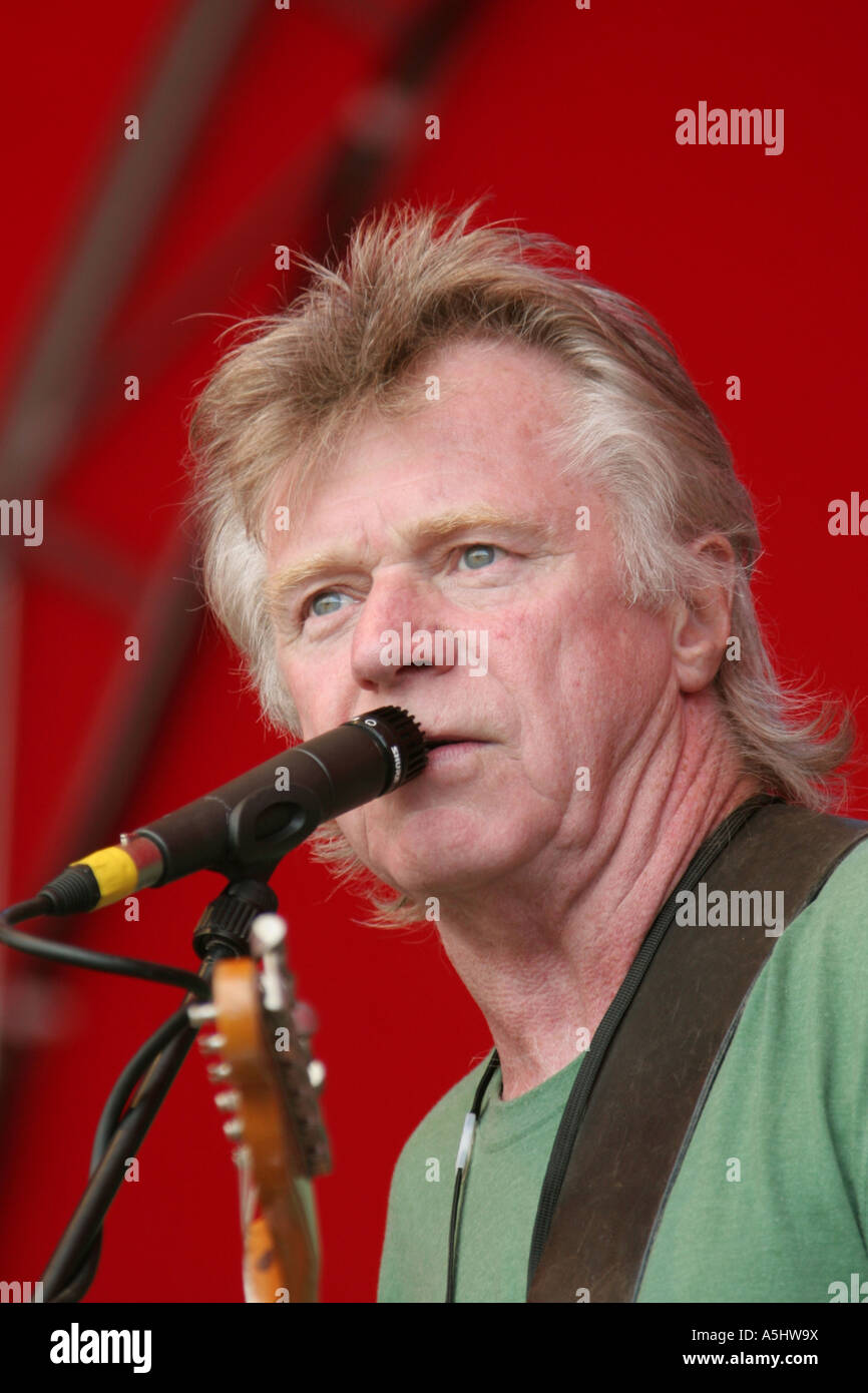 La bande de Dave Edmunds en concert Swansea Wales GB UK 2006 Banque D'Images
