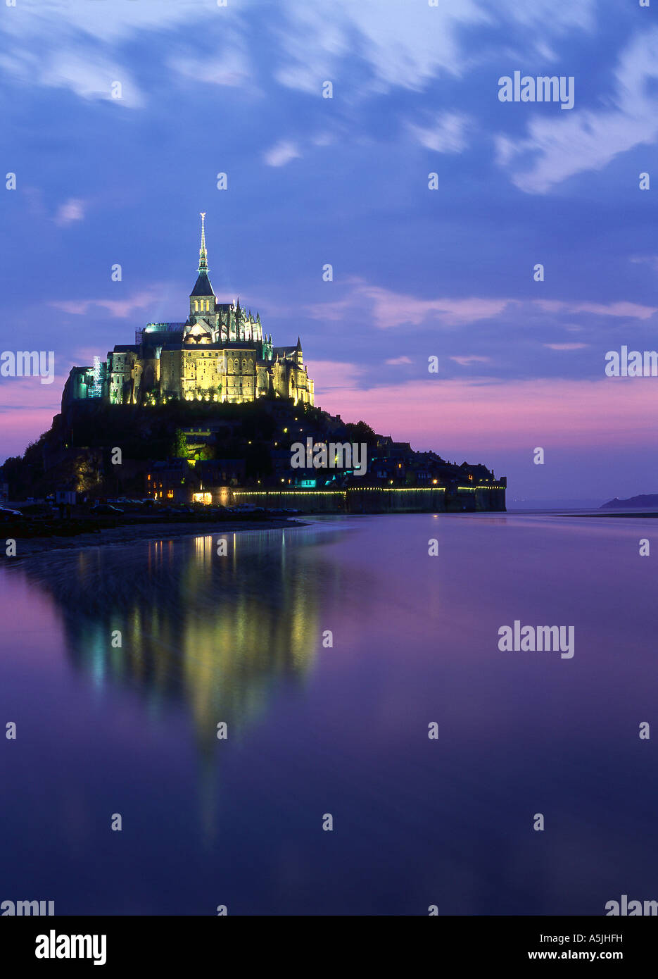Mont saint michel normandie Banque de photographies et d’images à haute ...