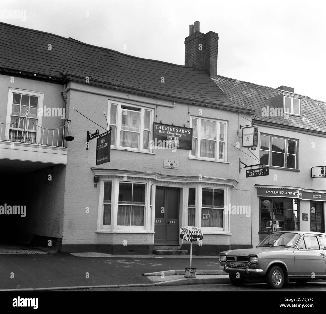 Le Kings Arms honiton Devon, Angleterre 1973 en 6x6 pas de 0025 Banque D'Images