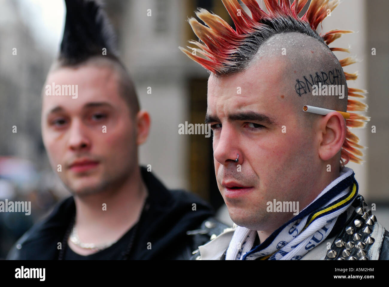 Portrait de 2 Punks London UK Banque D'Images