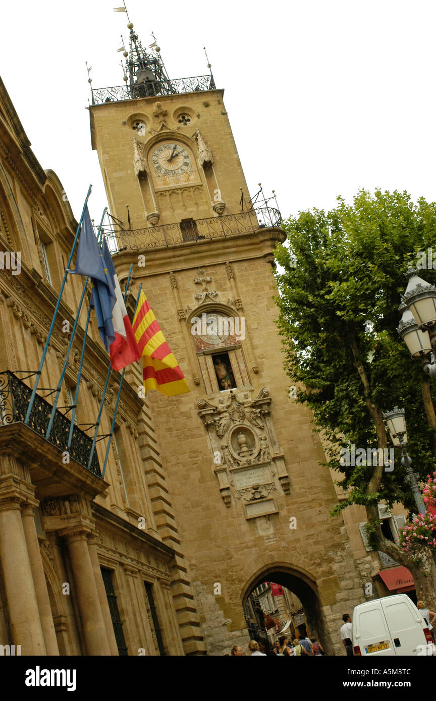 La Tour de l Horloge construit en 1510 dans l'ancienne section de vieux Aix Aix en Provence Banque D'Images