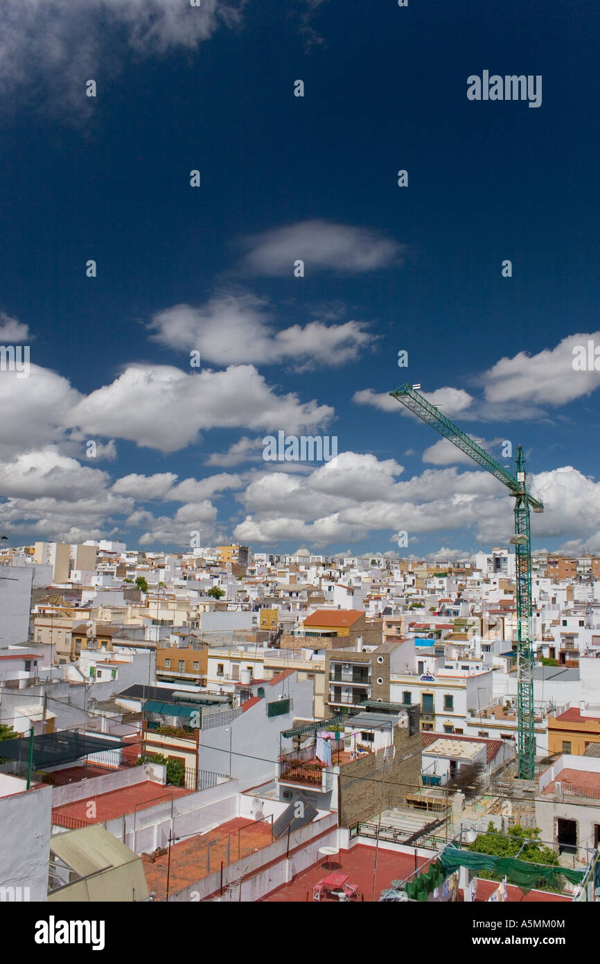 L'architecture espagnole la vue de Séville de banlieue Banque D'Images