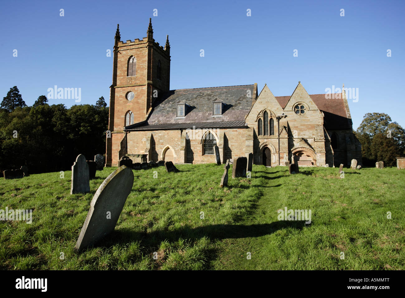 L'Église dans le Worcestershire Hanbury UK des scènes de la série BBC radio Les archers ont été enregistrées ici Banque D'Images