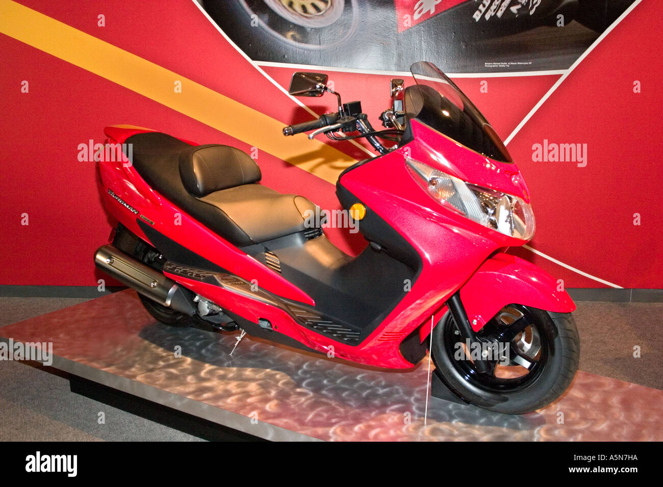 2005 Suzuki Burgman 400 Japonais moto de type S Photo Stock - Alamy