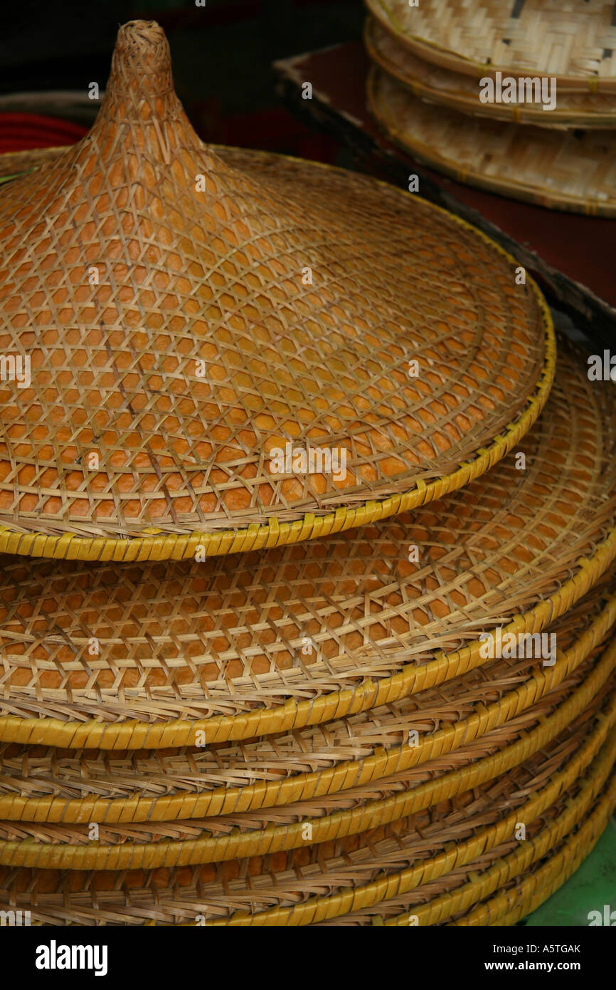 Chapeaux coniques chinois Banque D'Images