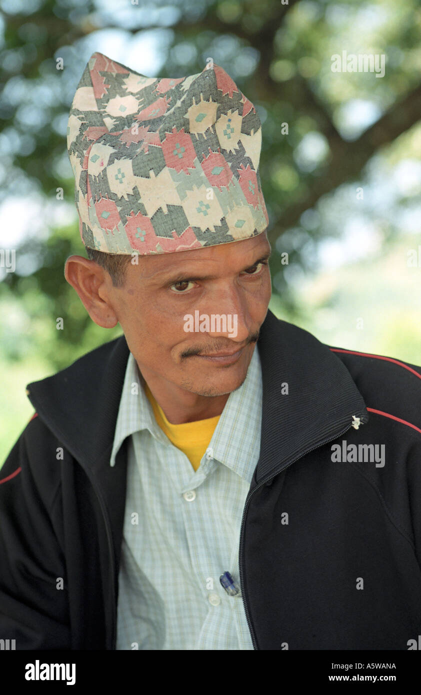 Close-up of Nepali man traditionnel avec topi hat Pokhara Népal Banque D'Images