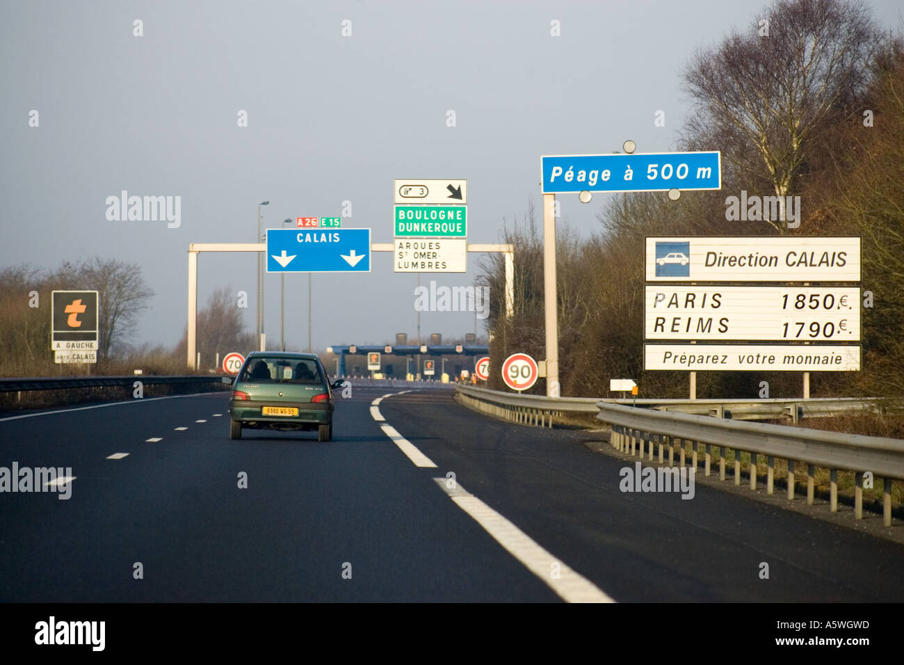 Approche de péage toll autoroute française A26 Nord Pas-de-Calais Banque D'Images