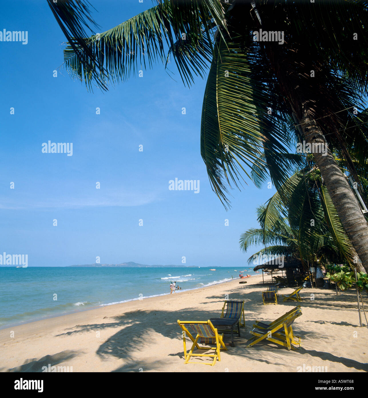 La plage de Jomtien, Pattaya, Thaïlande en 1990 Banque D'Images
