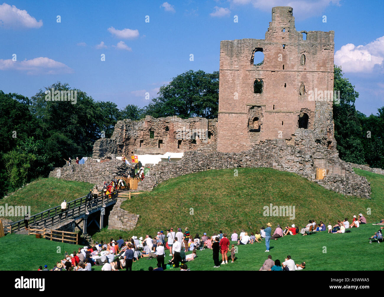 Le Château de Norham Northumberland England UK Voyage tourisme divertissement familial, château médiéval historique visiteurs English Heritage Banque D'Images