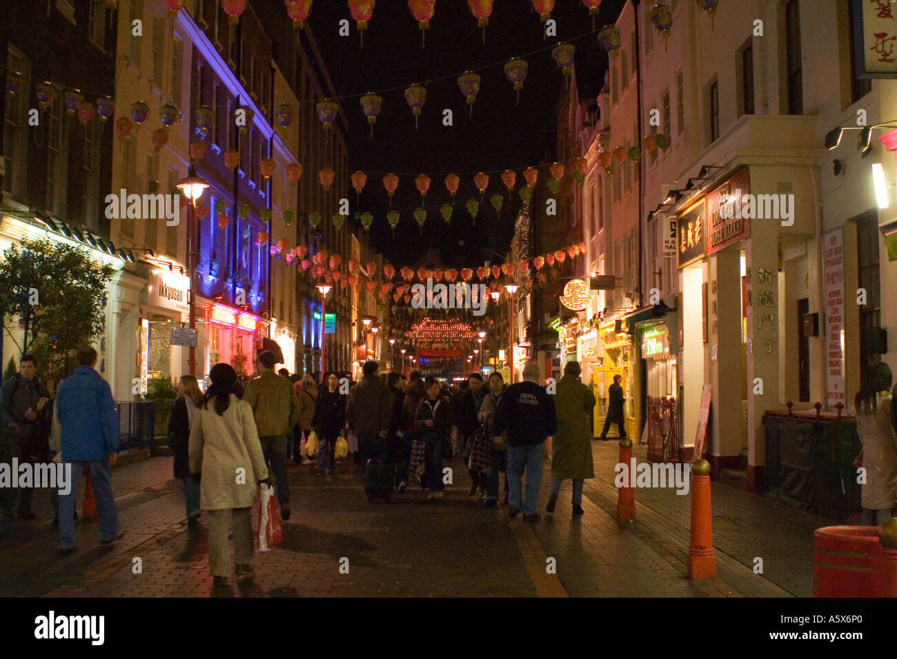 Chinatown la nuit London England Banque D'Images