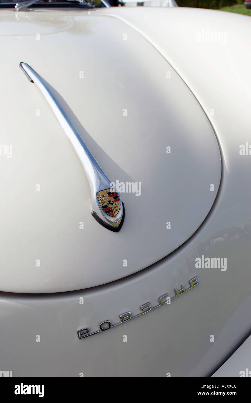 Porsche Speedster bonnet classique Photo Stock - Alamy