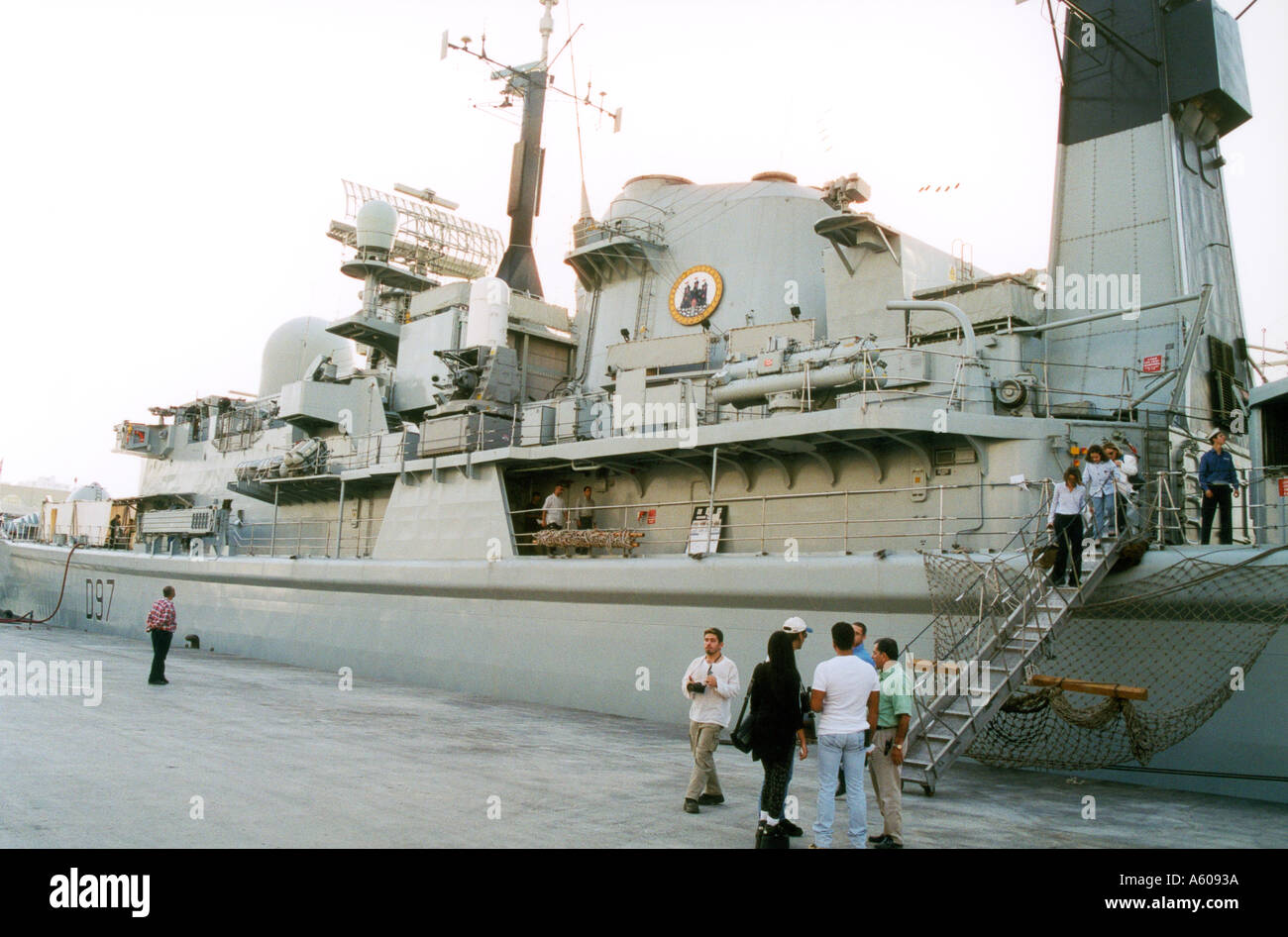 Le HMS Edinburgh royal navy warship visite dans le port de Beyrouth Liban Banque D'Images