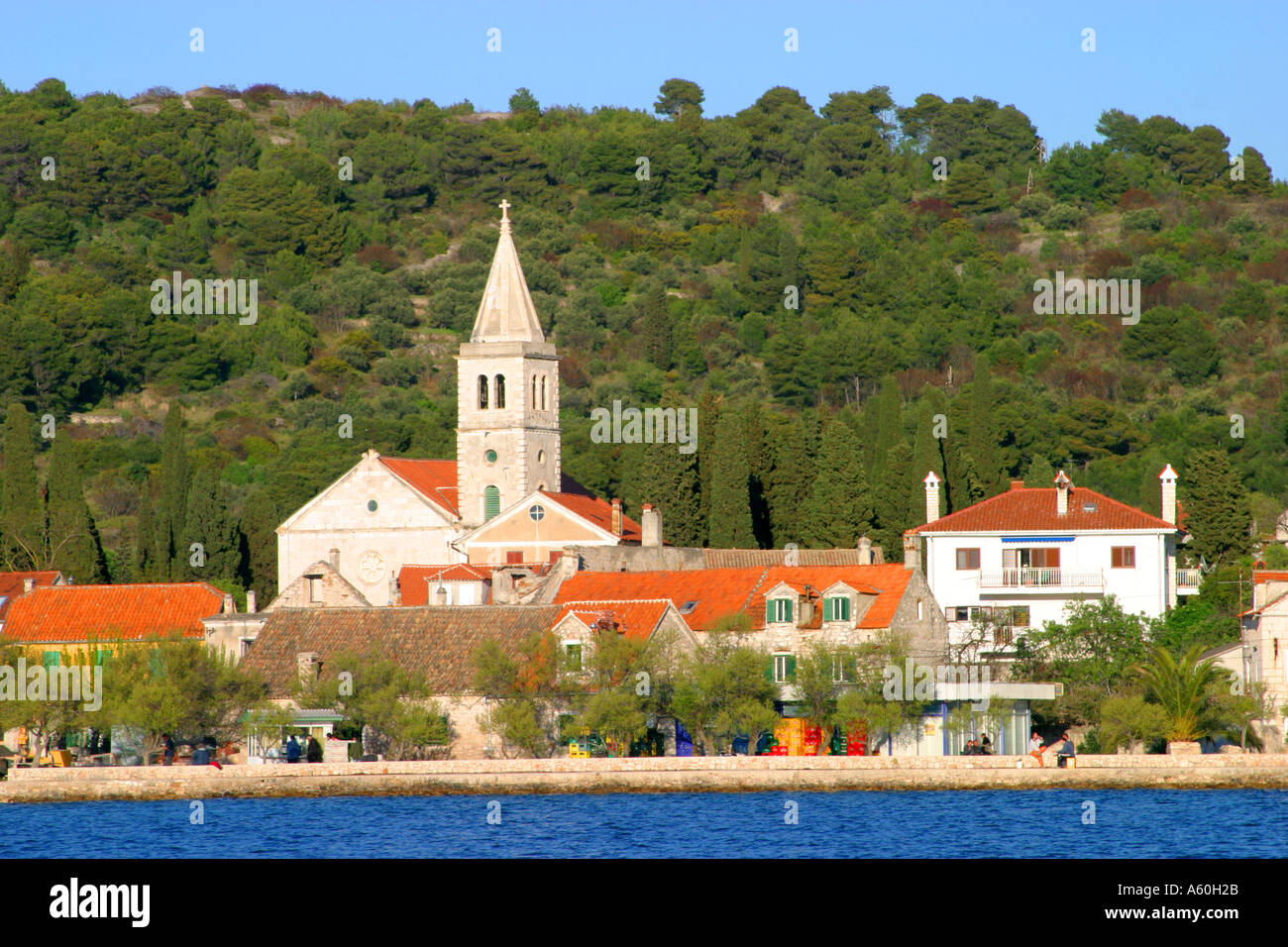 Zlarin eglise de mer île de Zlarin Croatie Banque D'Images