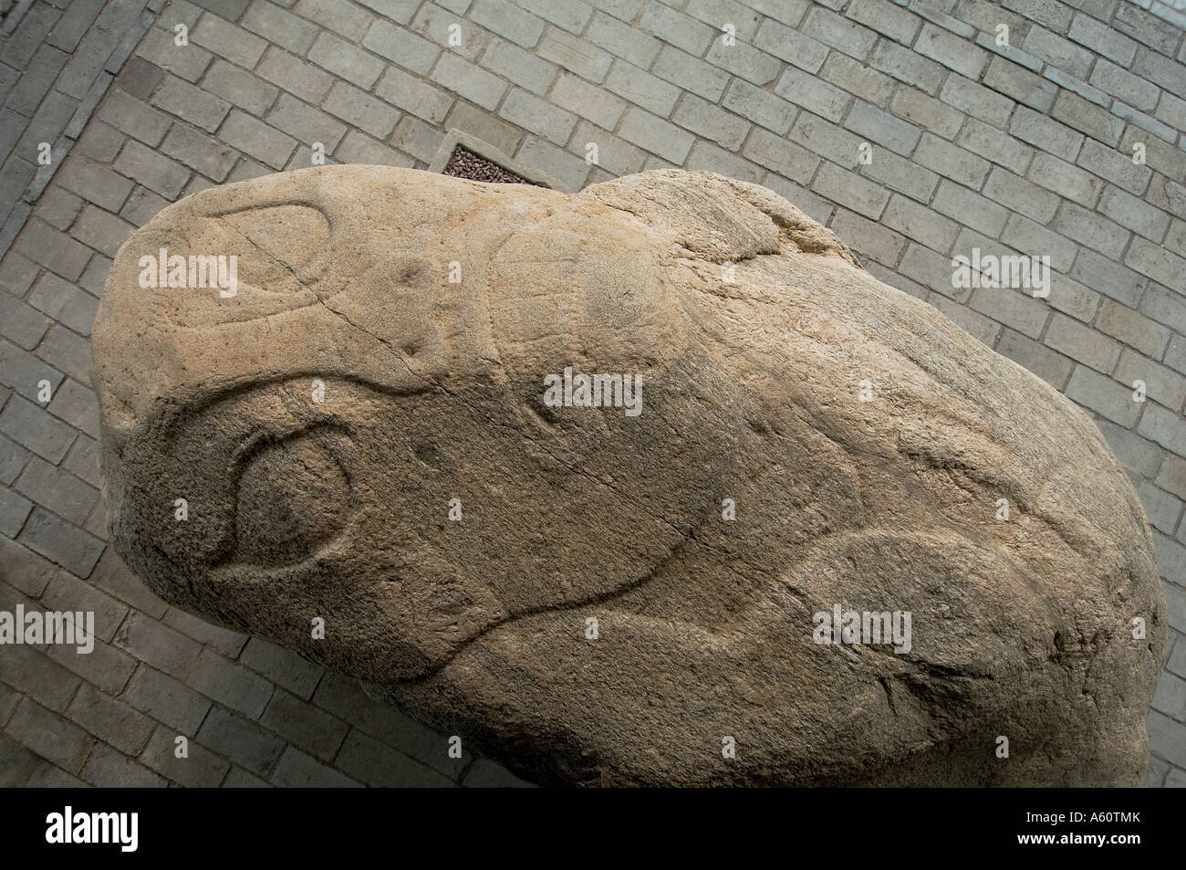 Mausolée Maoling près de Xi'an, province du Shaanxi, en Chine. Les Chinois anciens de la pierre d'un homme de la dynastie des Han de l'Ouest dates Banque D'Images