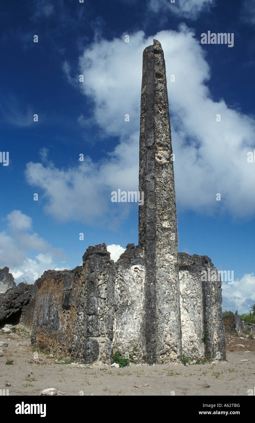 Les ruines de Kaole Shirazi ruines du 13ème siècle dont la plus ancienne mosquée de l'Afrique de l'est sur la partie continentale de la Tanzanie de Bagamoyo Banque D'Images