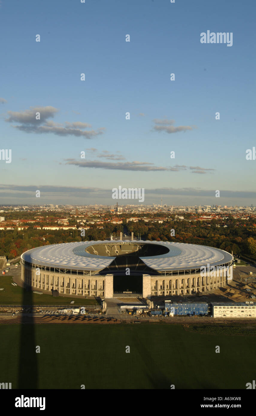 High angle view of Soccer Stadium, stade olympique, Berlin, Allemagne Banque D'Images