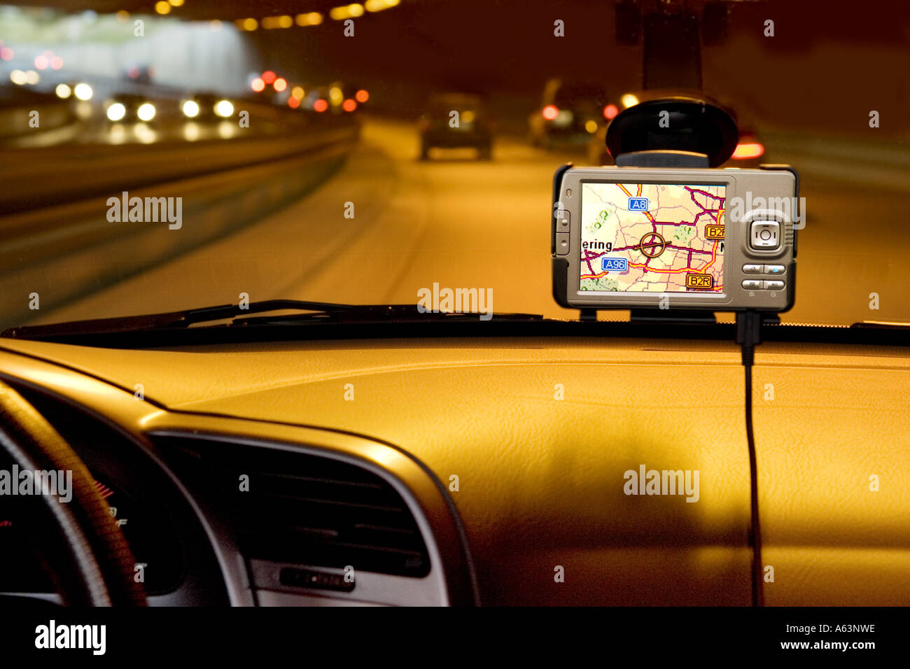 GPS Navigation système affichage volant dans... Banque D'Images