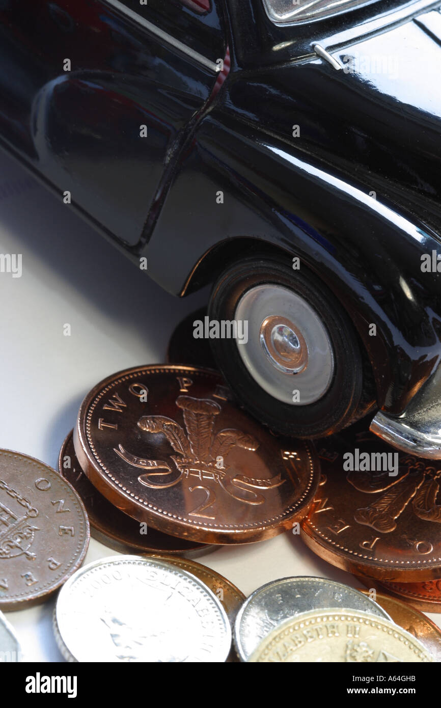 Petite voiture et pièces Banque D'Images