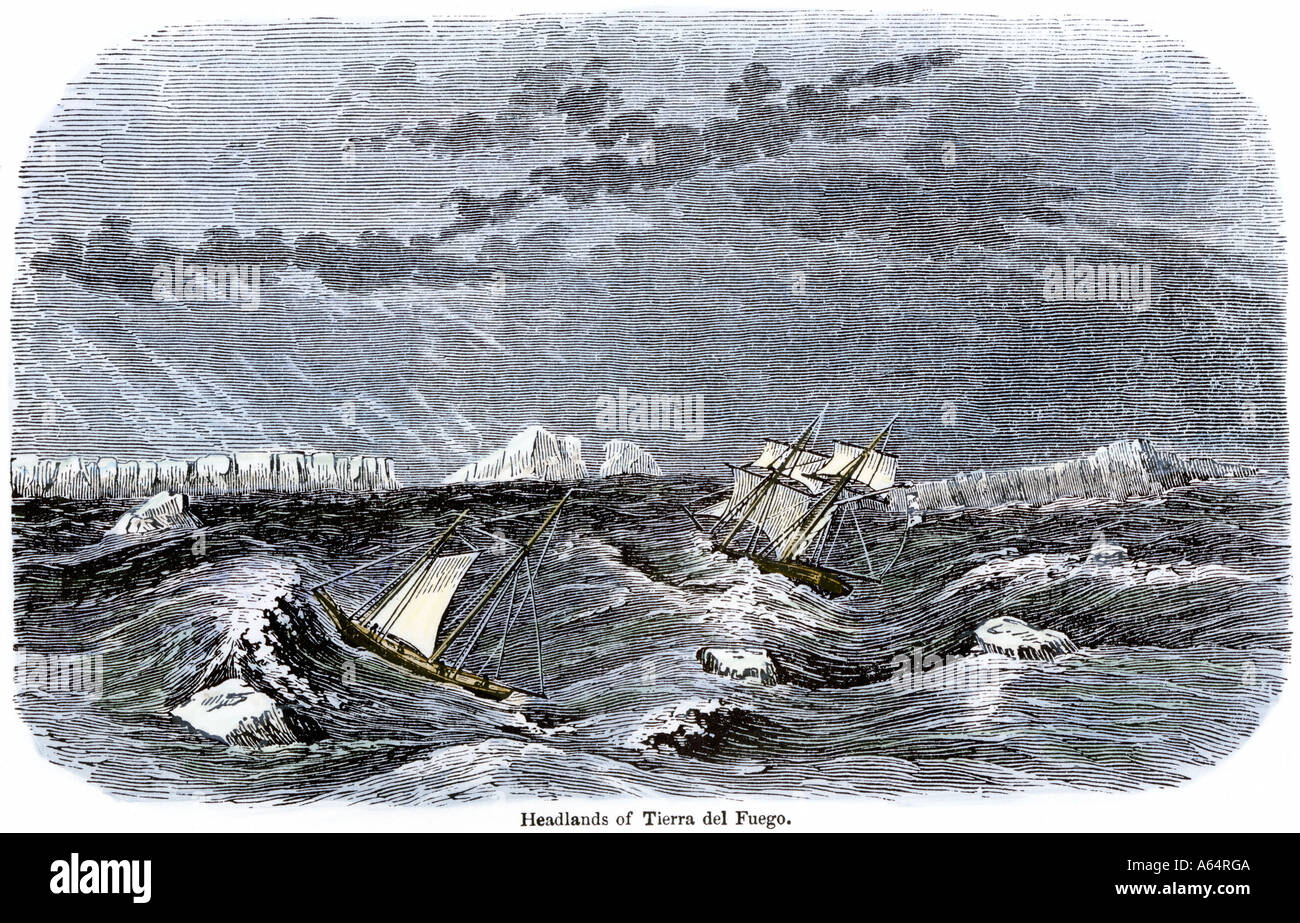 Voile de navires dans le détroit de Magellan, l'arrondissement le Cap Horn en vue de la Terre de Feu. À la main, gravure sur bois Banque D'Images