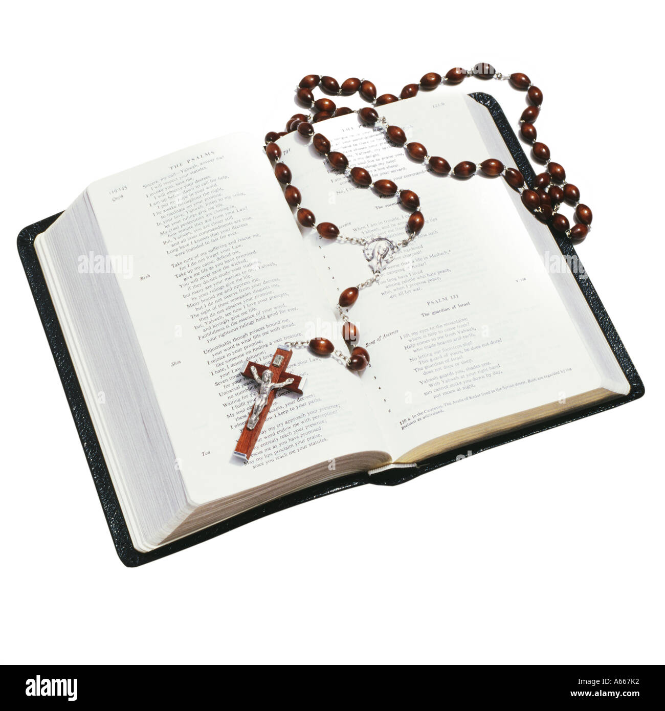 Chapelet et une bible Banque D'Images