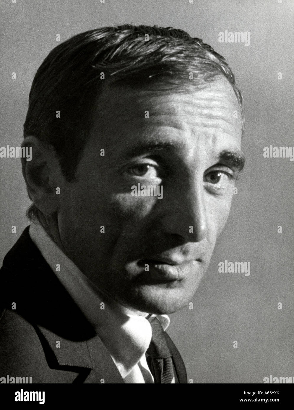 Le chanteur français Charles Aznavour Banque D'Images