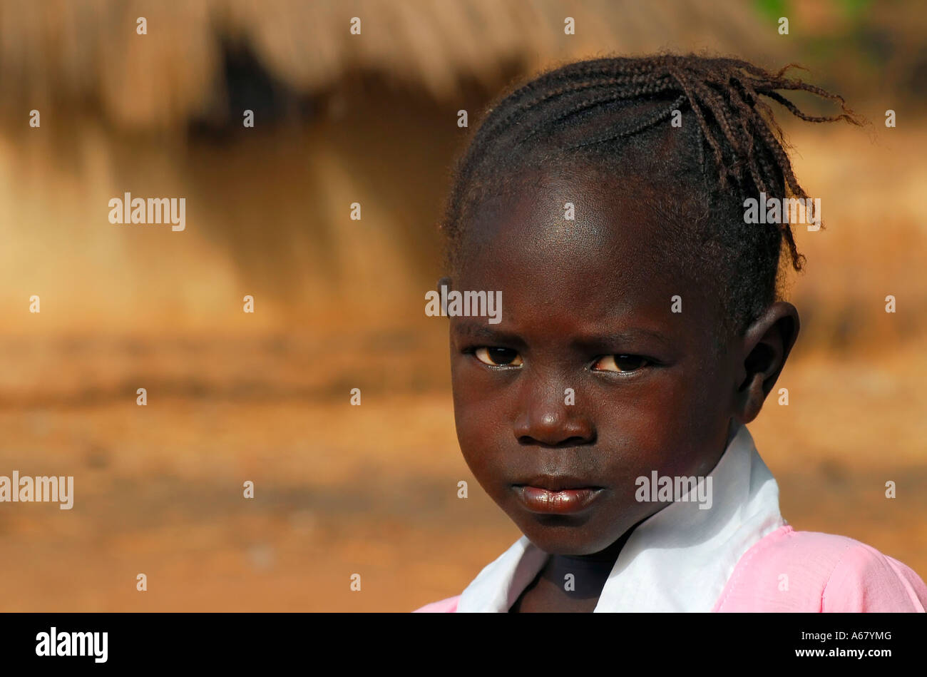 School Girl in tendaba, Gambie, Afrique Banque D'Images