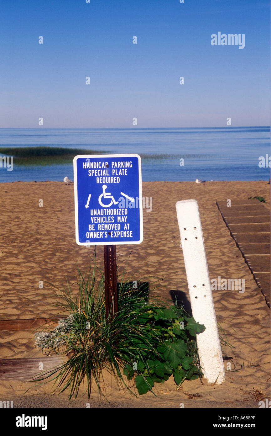 Handicap accès plage parking, Cape Cod, MA Banque D'Images