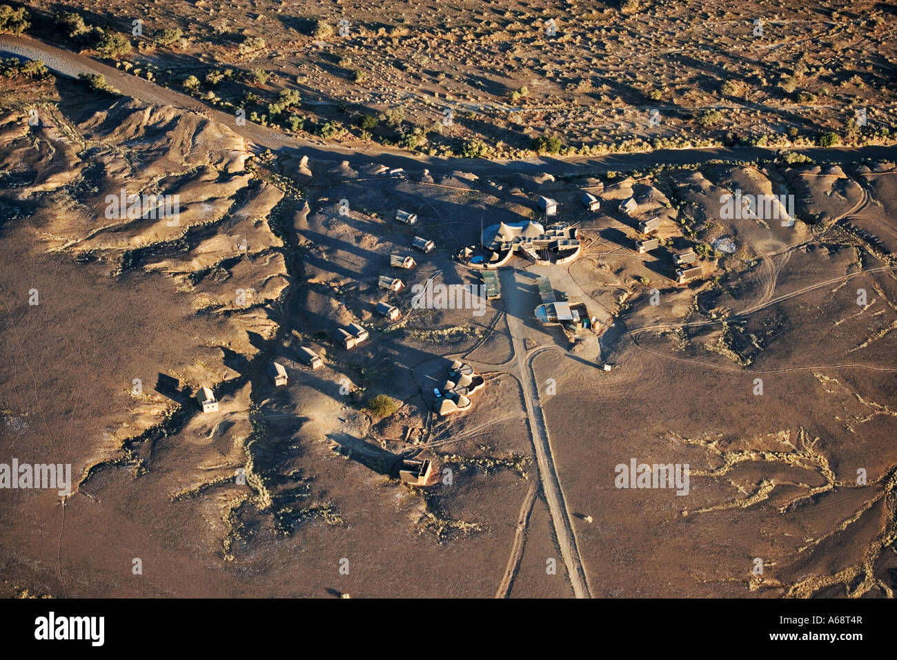 Vue aérienne d'un lodge de luxe dans le désert du Namib Namibie Namib Naukluft Park Banque D'Images