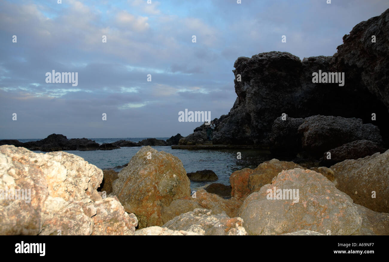 Crépuscule à Ghar Lapsi Malte Méditerranée Banque D'Images