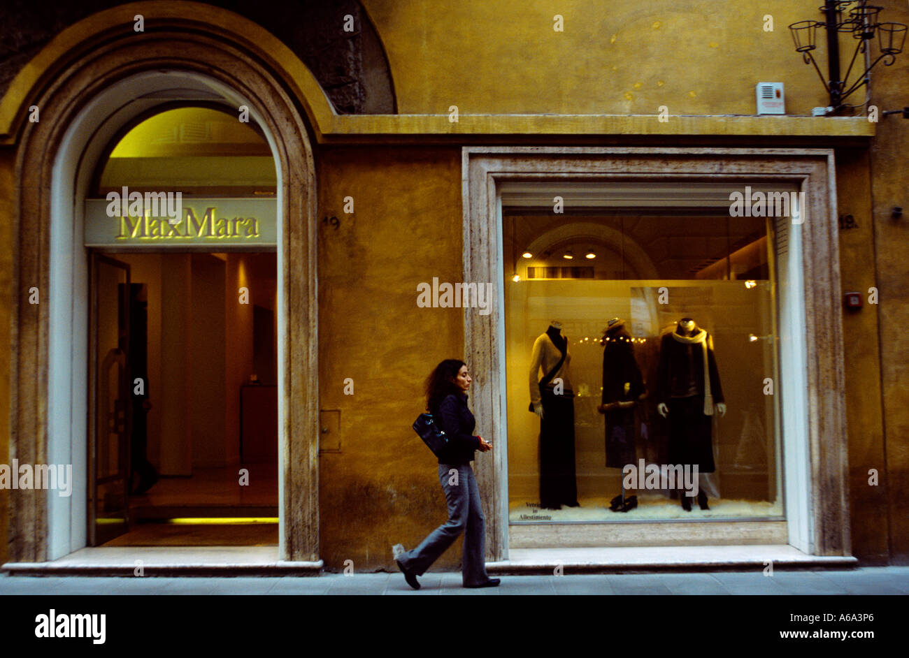 Rome Italie Max Mara Fashion Shop Banque D'Images