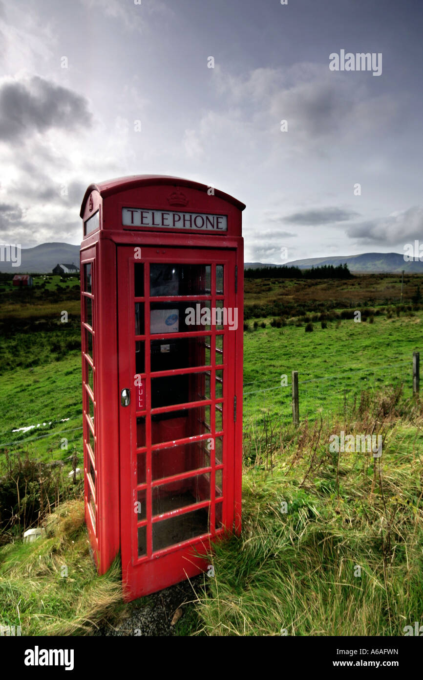 Phone box sur sky Banque D'Images