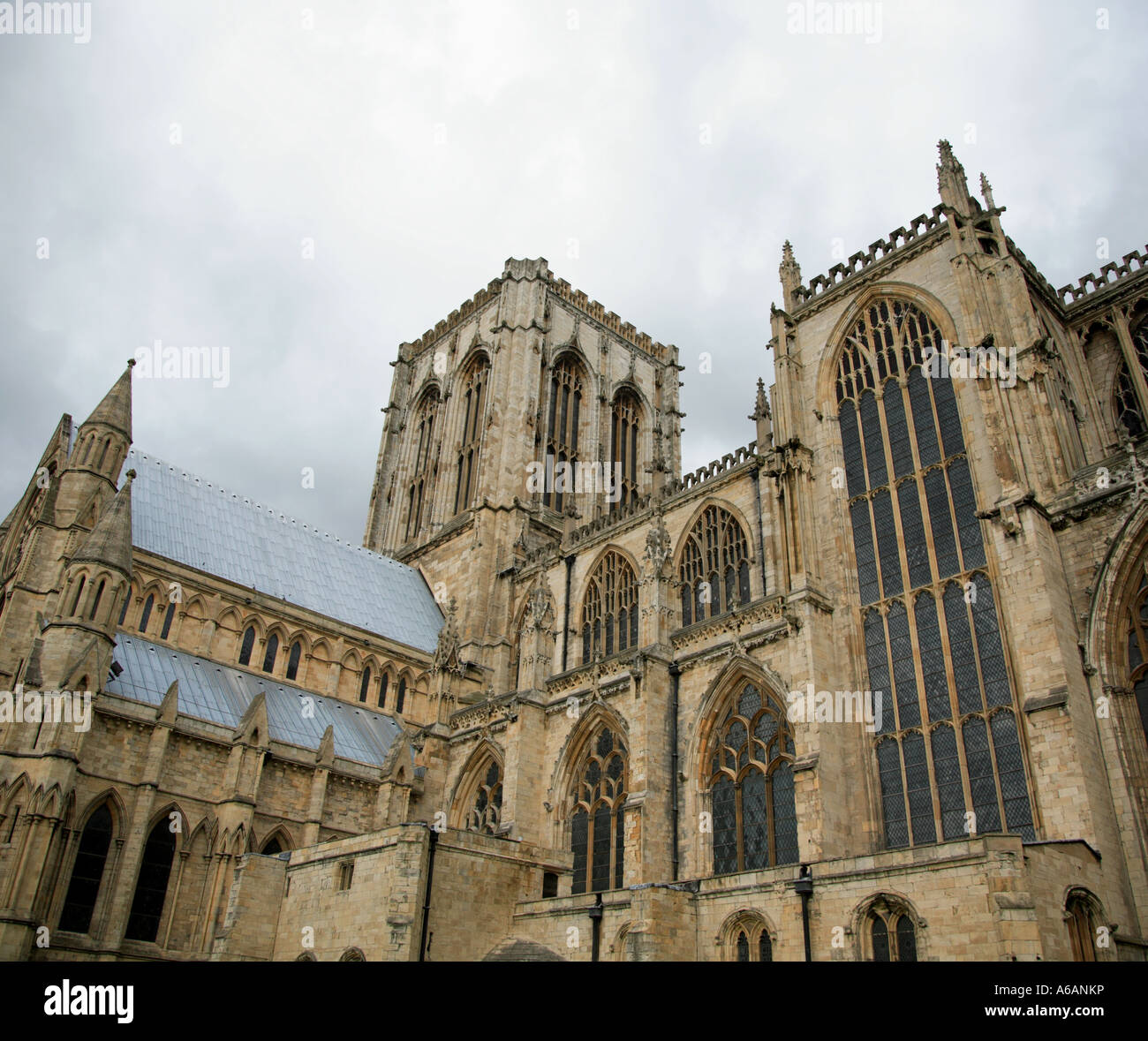 La cathédrale de York York Angleterre sur un jour gris Banque D'Images