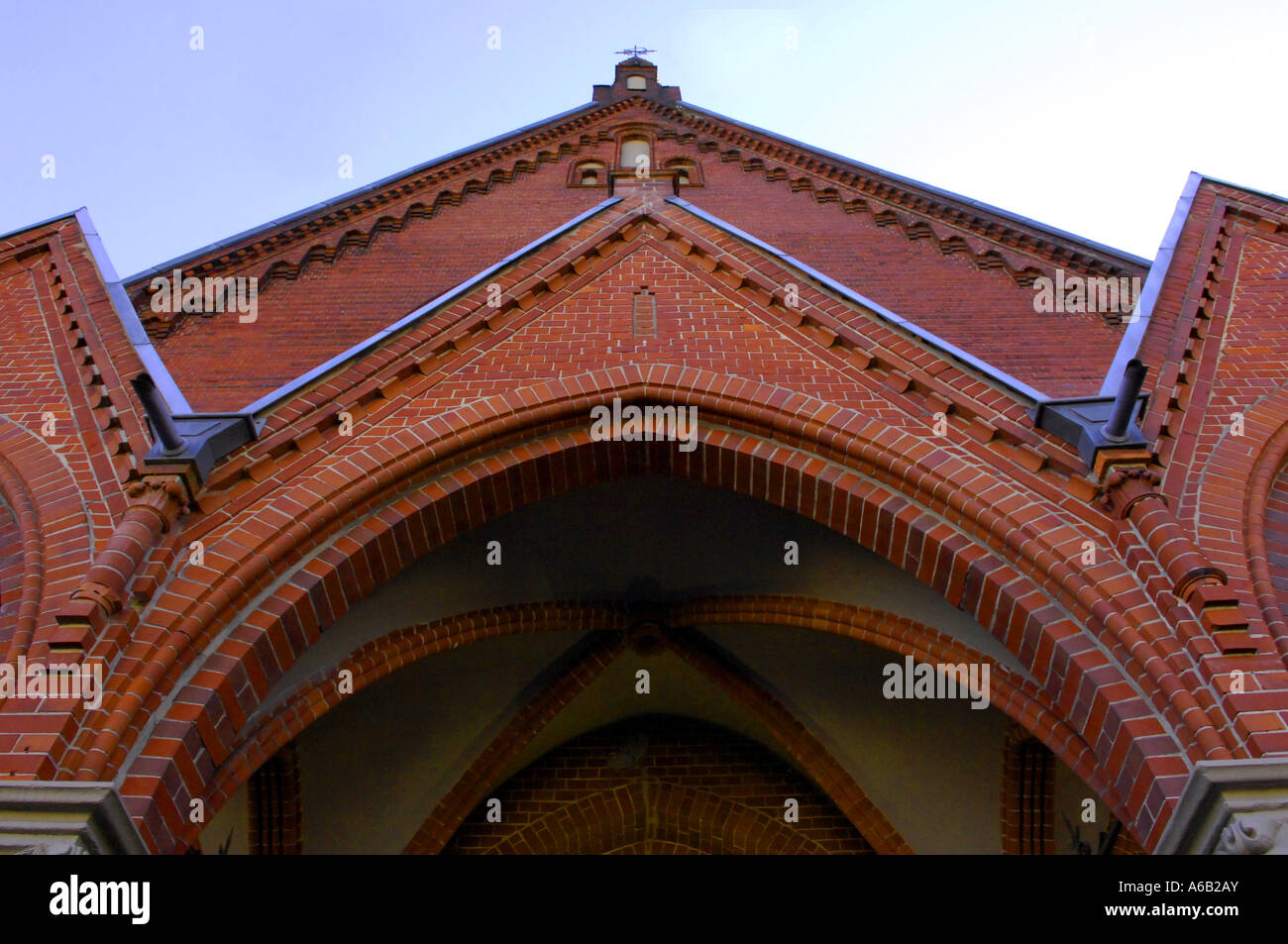 Léglise En Brique Rouge Archway Bâtiment Architecture - 