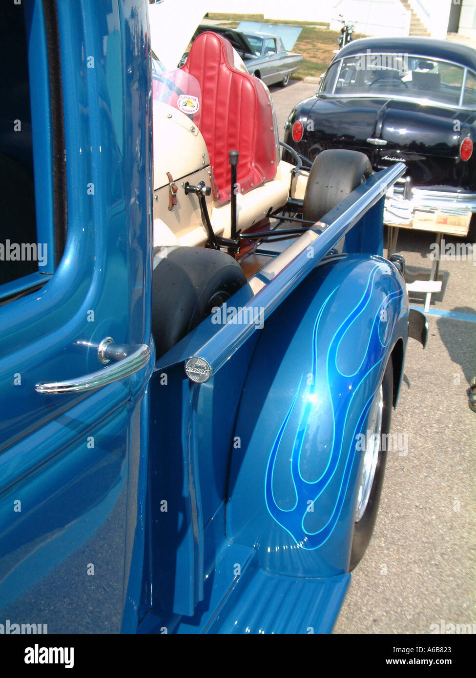 1941 Chevrolet pickup truck peinture flammé bleu Banque D'Images