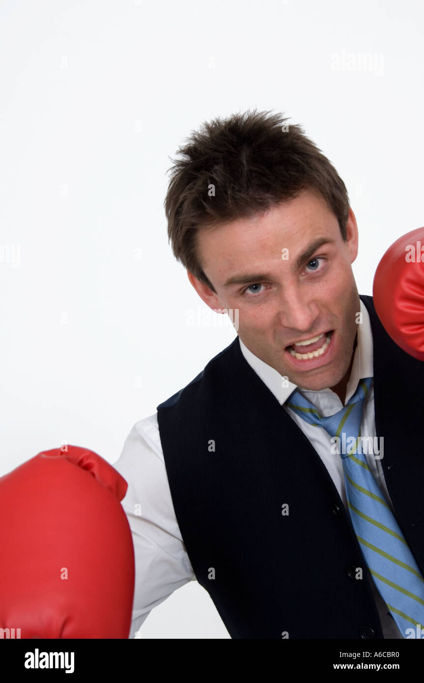 Businessman avec des gants de boxe Boxing clever Banque D'Images