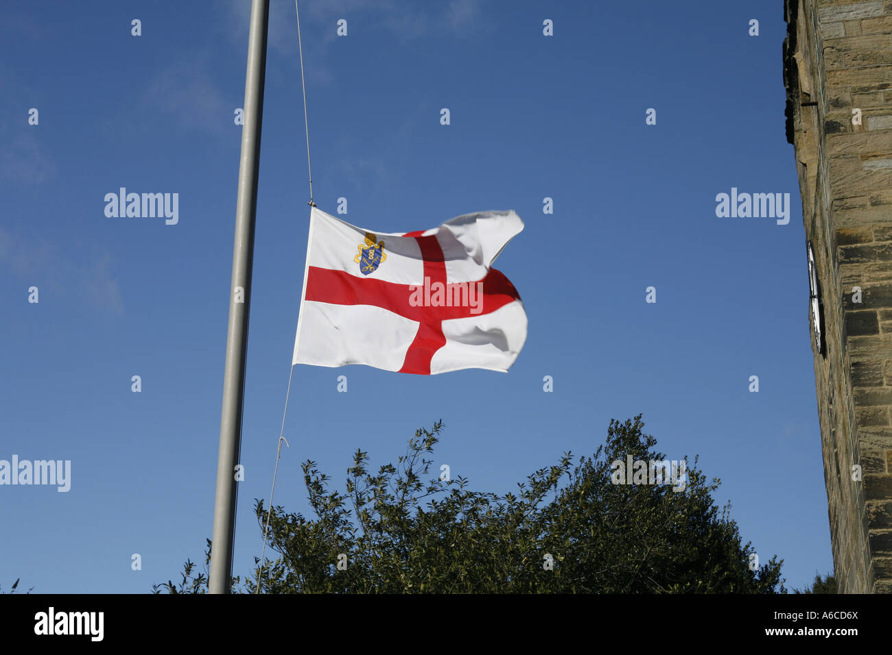 St George's d'un drapeau en berne. Banque D'Images