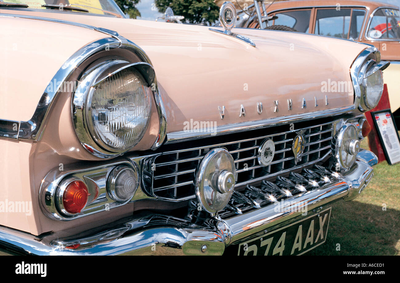 Le chrome et le polish pour épargner sur ce vauxhall cresta Banque D'Images
